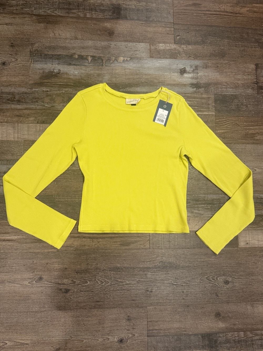 Universal Thread Cropped Long Sleeve Tee in Bright Yellow